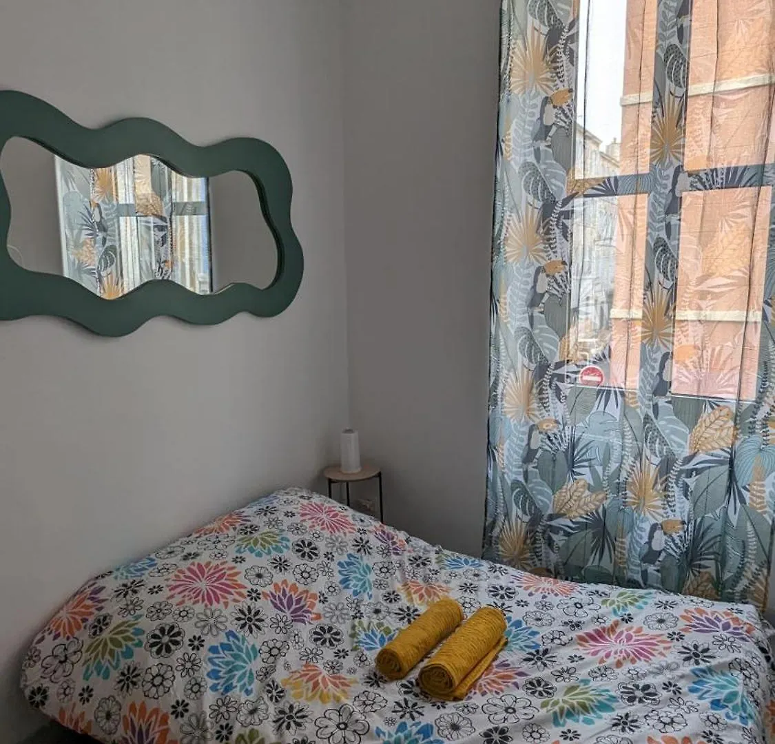 Mon Jardin Secret Marseillais Avec Terrasse Dans Le Quartier Le Plus Cool Du Monde Marseille Francie